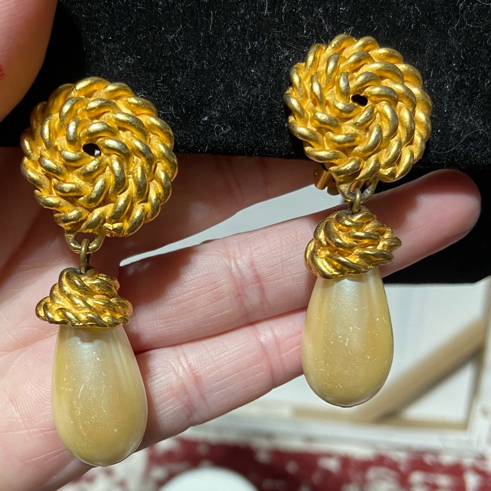 Vintage Twisted Rope Faux Pearl Teardrop Dangle Earrings